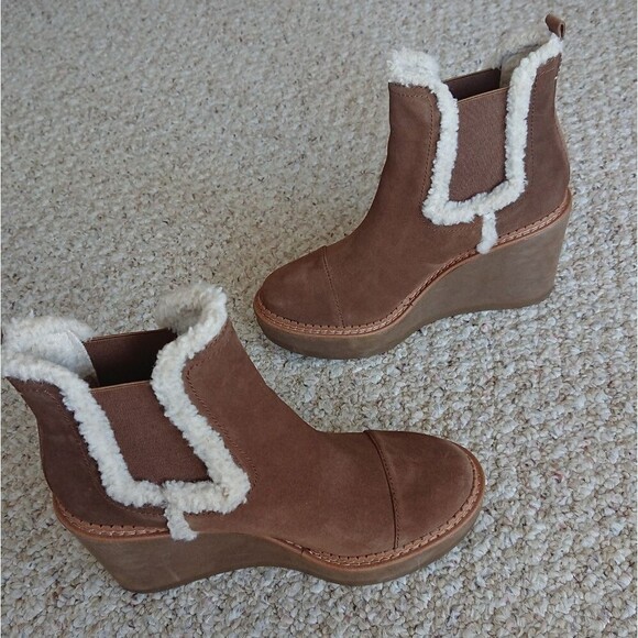 Sam Edelman tan suede with sherpa Reagan Wedge Boots size 7 - Picture 1 of 12